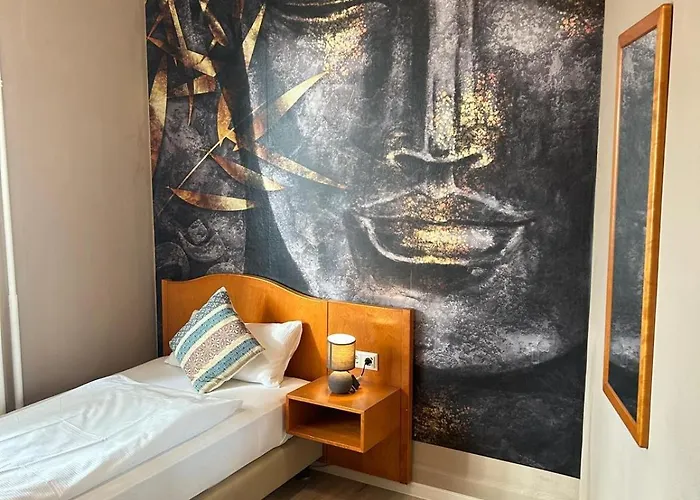 - Restaurant Zur Linde *