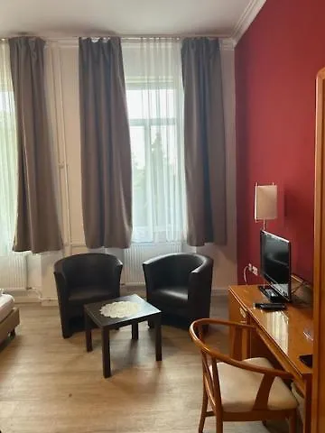 - Restaurant Zur Linde * Wollstein